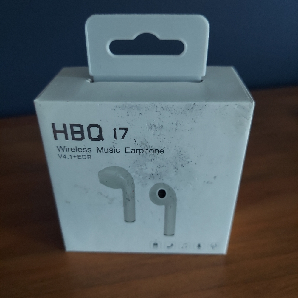 HBQ i7 Wireless Music Earphone